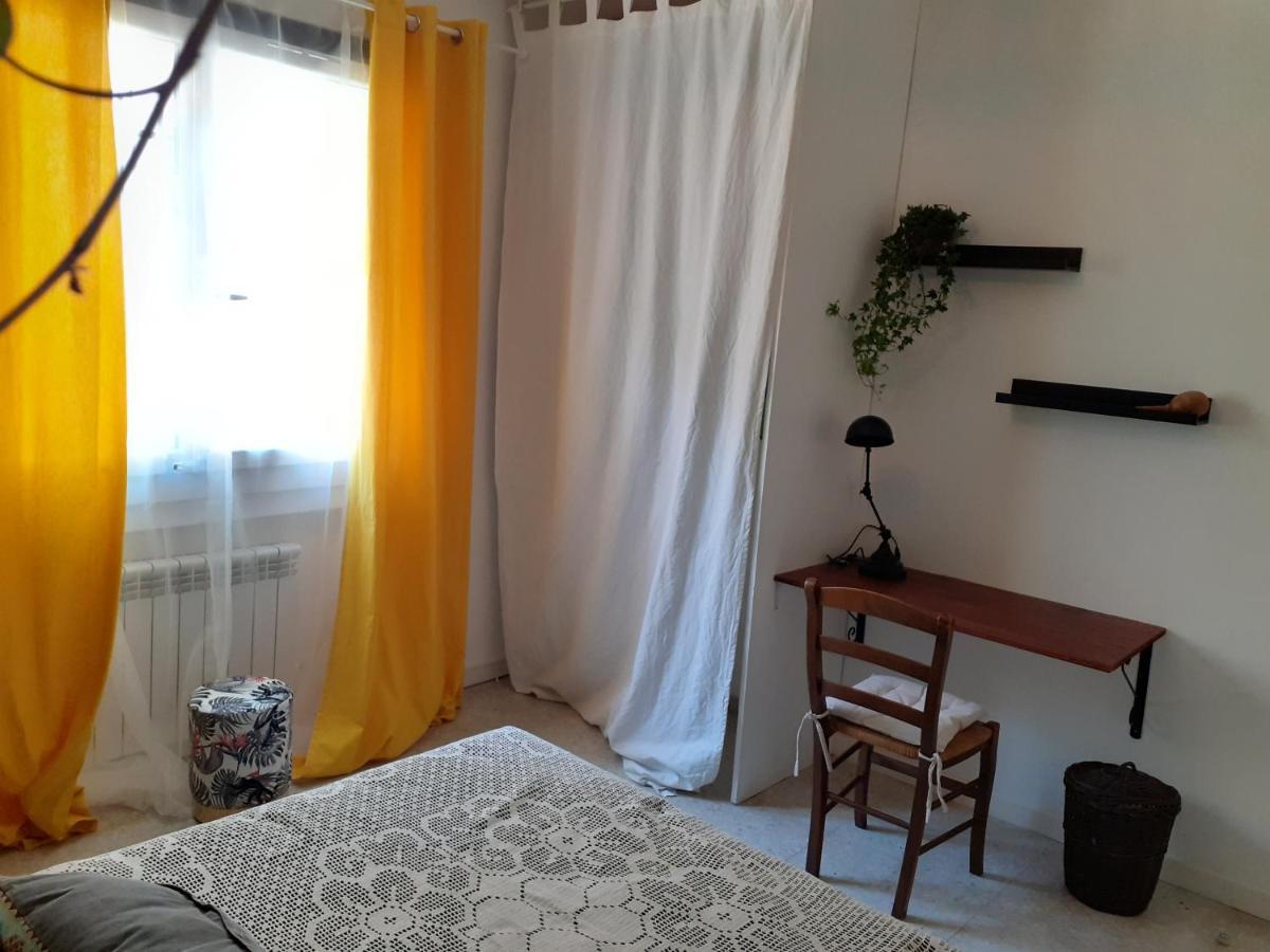 تولون Alfred 'S Home المظهر الخارجي الصورة