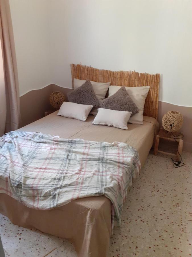 تولون Alfred 'S Home المظهر الخارجي الصورة